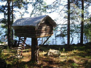 metsästysmaja työn alla